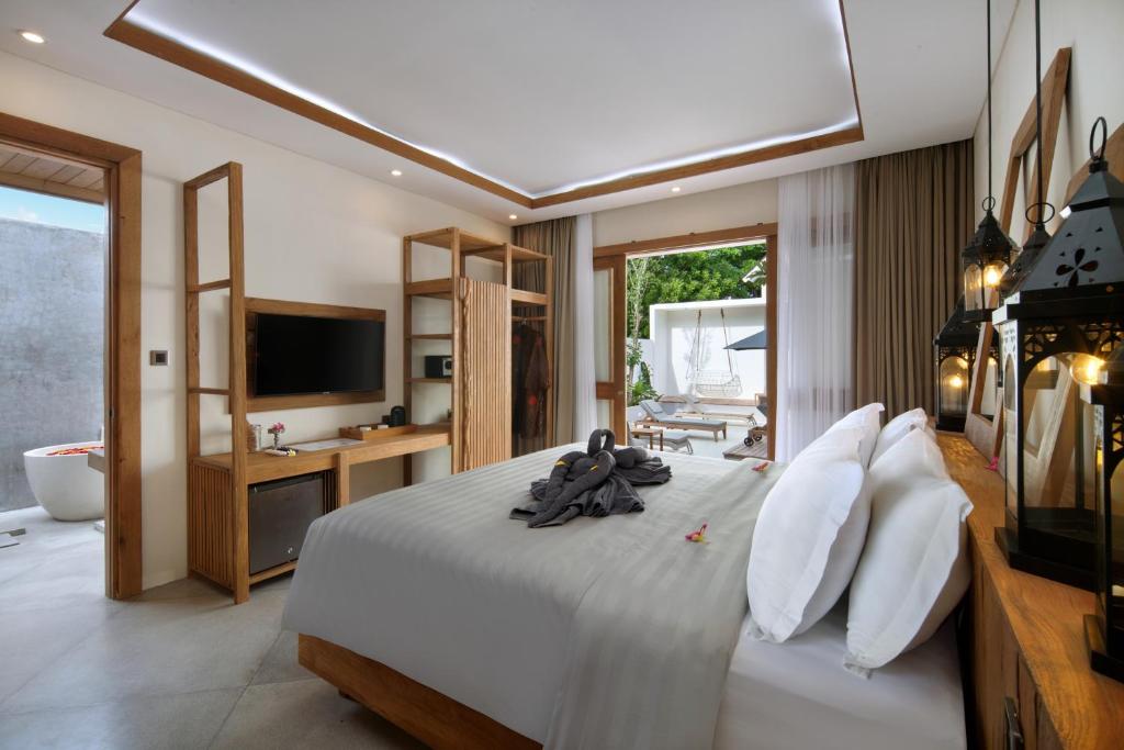 SUPERIOR SUITE | LARGE DOUBLE BED
