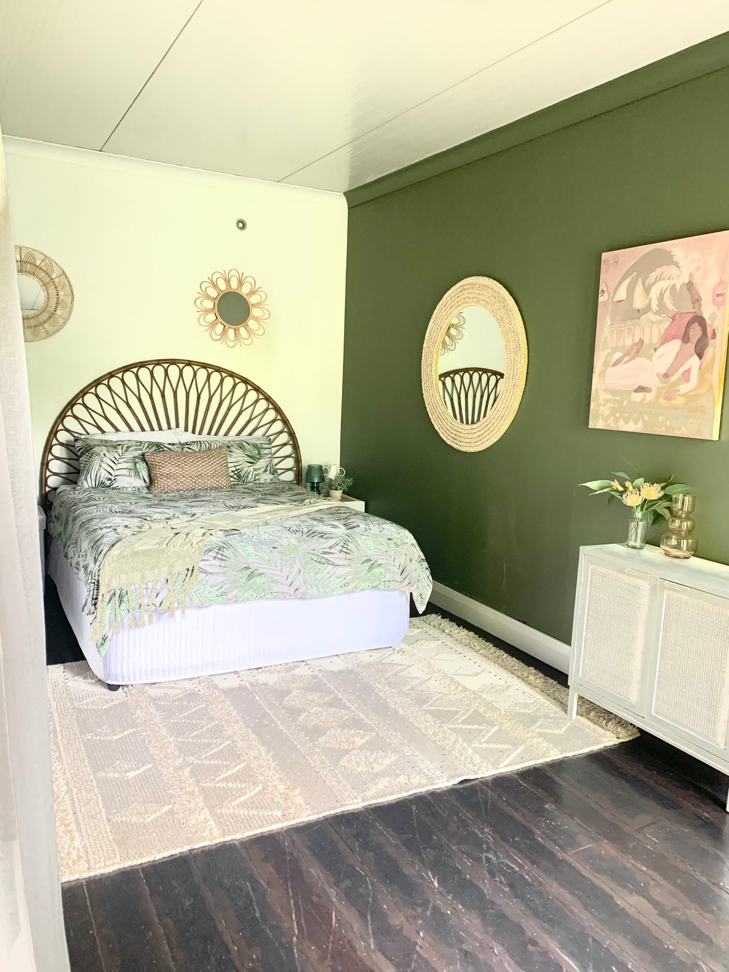 Frangipani Room | Queen Bed