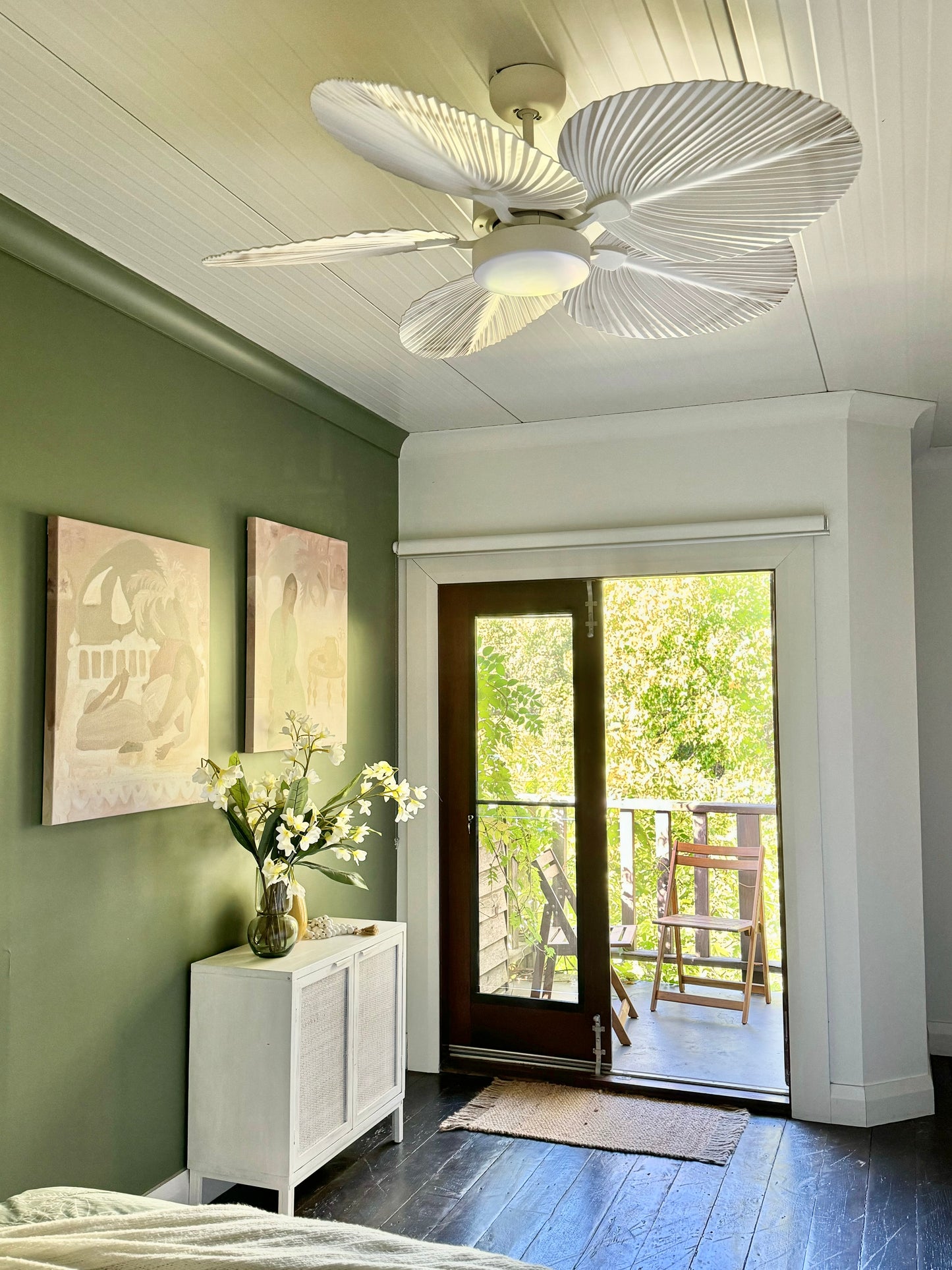 Frangipani Room | Queen Bed